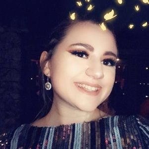 Meet your Posher, Kenzie